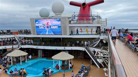New York to the Caribbean: A Dream Cruise on the Carnival Magic